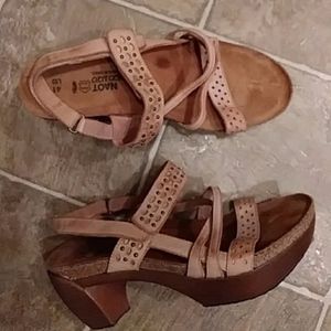 BEAUTIFUL Woman's NAOT tan heels sandals Sz 41 9.5